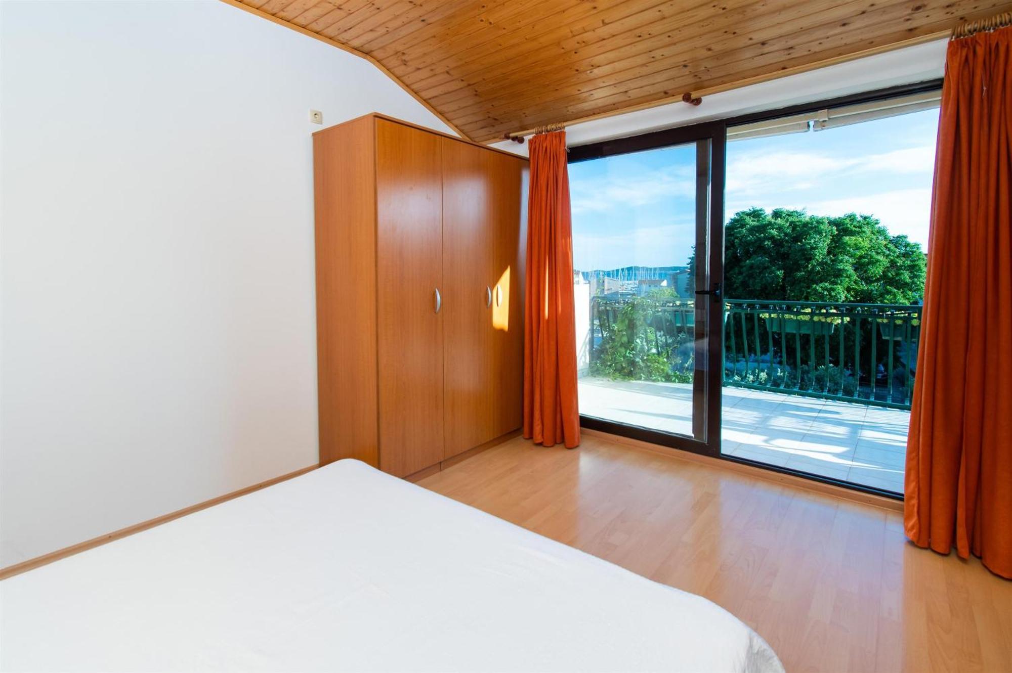 Apartments Green Garden فوديس المظهر الخارجي الصورة