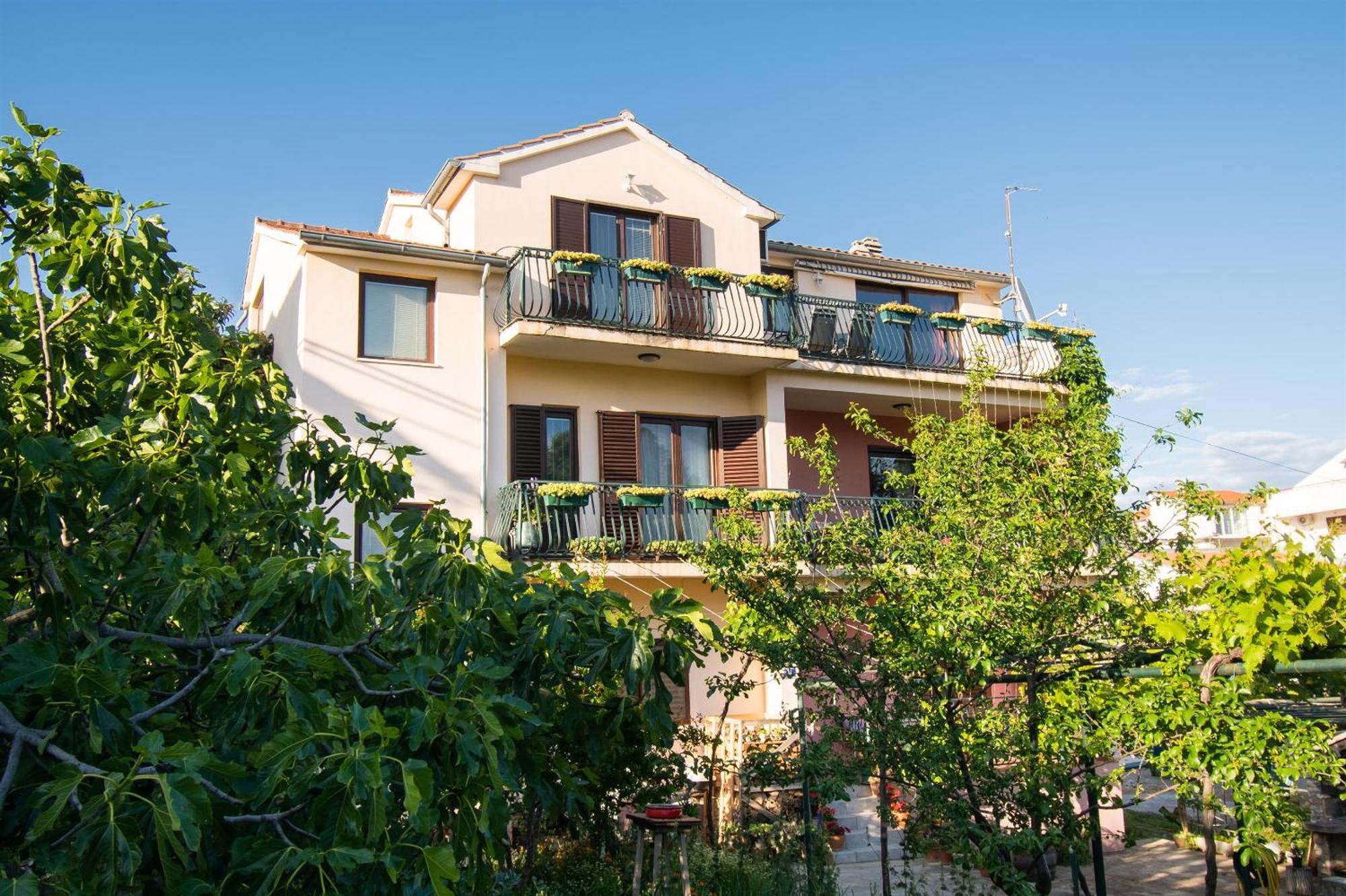 Apartments Green Garden فوديس المظهر الخارجي الصورة