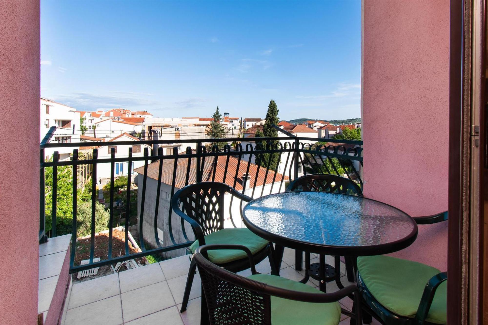 Apartments Green Garden فوديس المظهر الخارجي الصورة