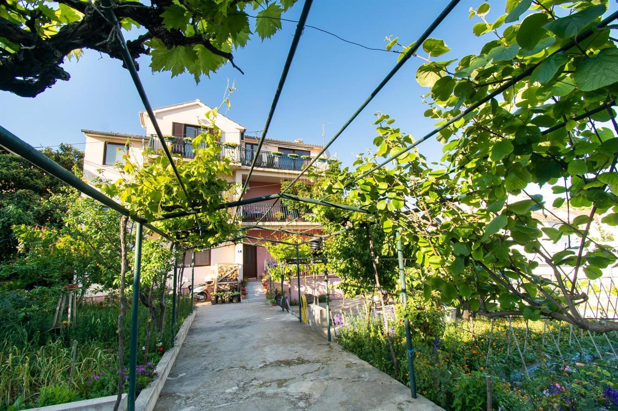 Apartments Green Garden فوديس المظهر الخارجي الصورة